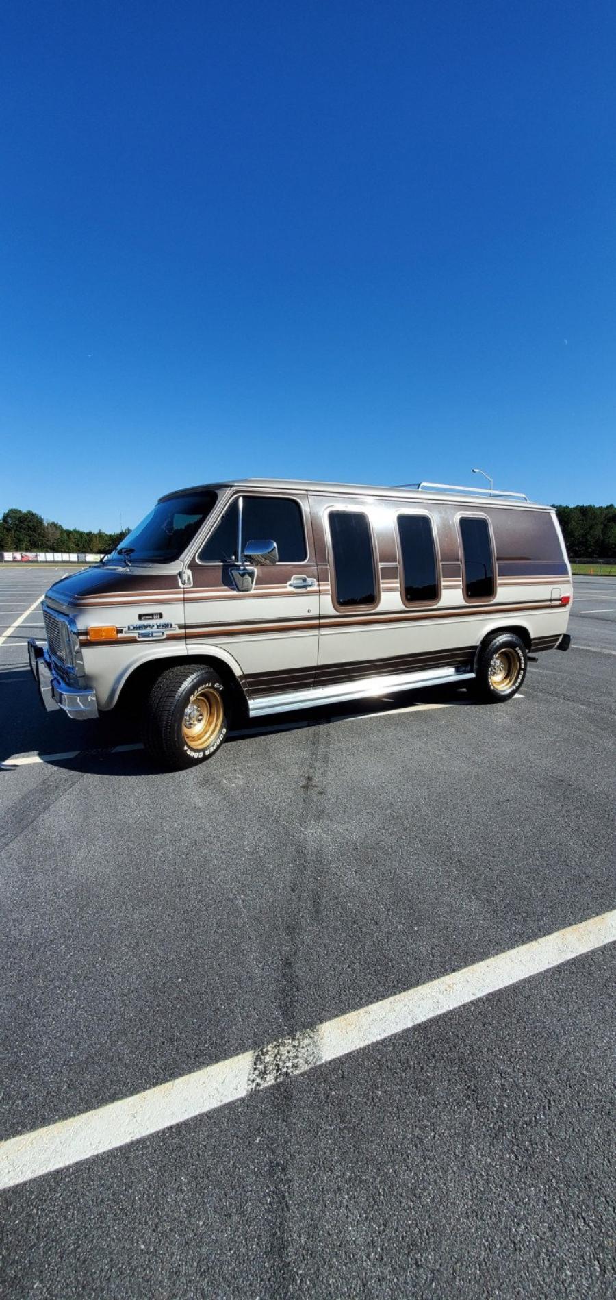  Chevrolet G20 Conversion Van  (CG21305) 1988 года  (фото 56 из 257)